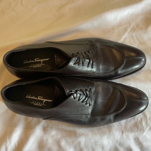Size 10.5 Dark Brown Salvatore Ferragamo shoes main image 5